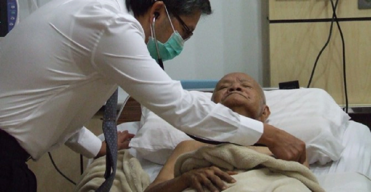 'หลวงพ่อคูณ'ติดเชื้อหลอดลมอักเสบ 'หลวงพ่อคูณ'ติดเชื้อหลอดลมอักเสบ