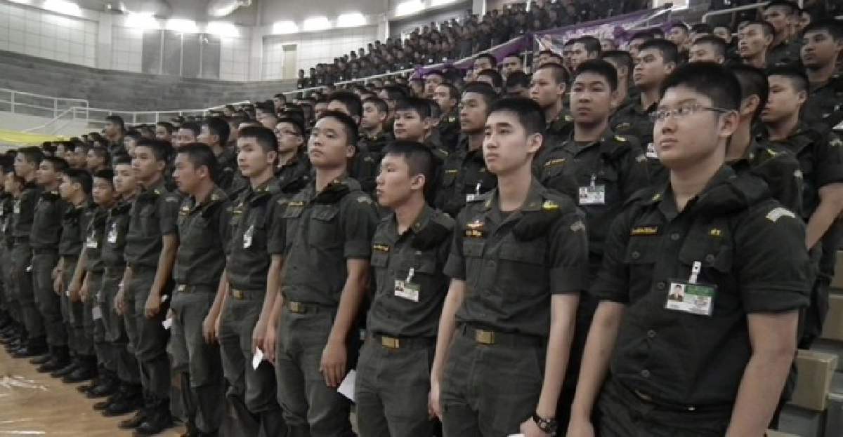 'ประยุทธ์'ชงเรียน'รด.'ต้องเกณฑ์ทหาร 'ประยุทธ์'ชงเรียน'รด.'ต้องเกณฑ์ทหาร