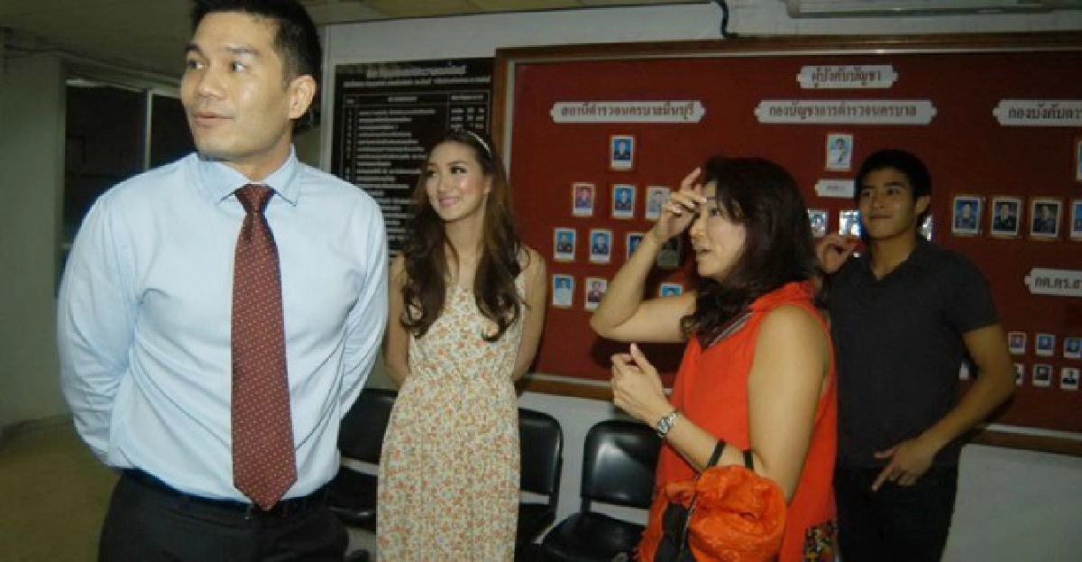 'แพนเค้ก'แอบขึ้นโรงพักกลางดึกถอนแจ้งความ
