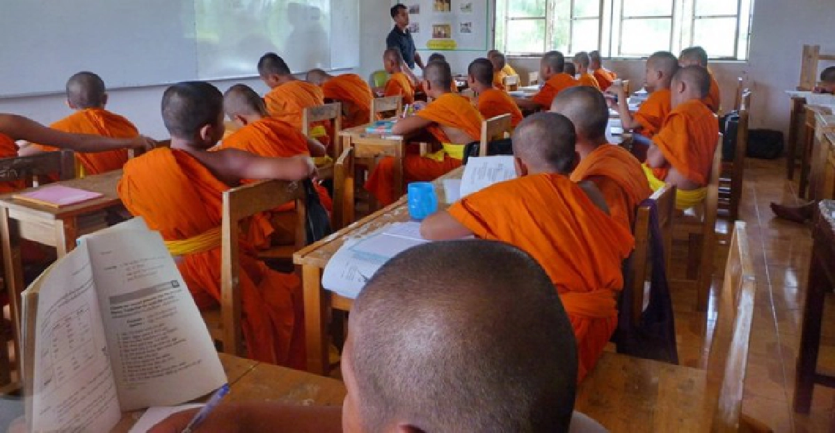 อึ้ง!พศ.สั่งติวสามเณรสอบบีเน็ต อึ้ง!พศ.สั่งติวสามเณรสอบบีเน็ต
