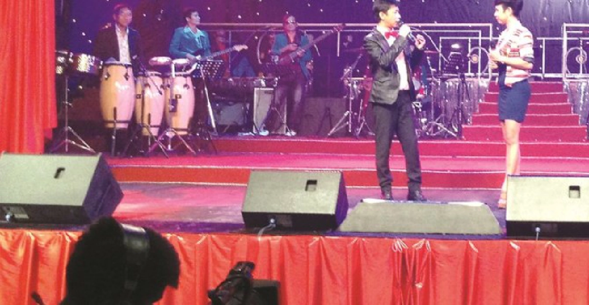 เป็นคุ้งเป็นแคว:เพลงออกฟรีทีวี...ไม่ฟรีเสมอไป
เป็นคุ้งเป็นแคว:เพลงออกฟรีทีวี...ไม่ฟรีเสมอไป