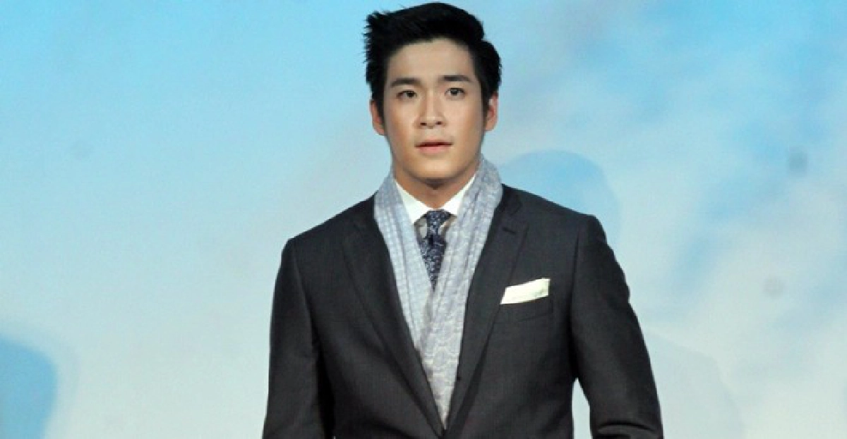 'อาเล็ก'ปัดเส้นใหญ่ผู้ใหญ่ดัน 'อาเล็ก'ปัดเส้นใหญ่ผู้ใหญ่ดัน
