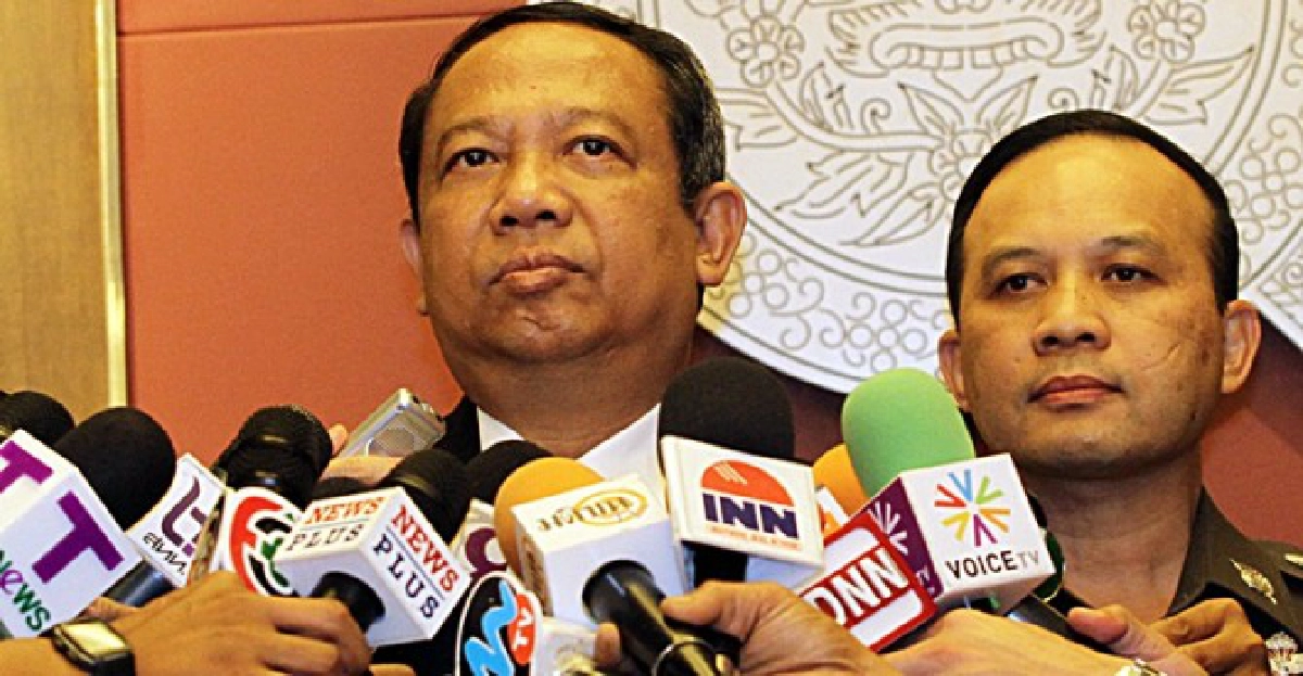 'ธาริต'พบ'อดุลย์'ประสานข้อมูลโรงพัก 'ธาริต'พบ'อดุลย์'ประสานข้อมูลโรงพัก