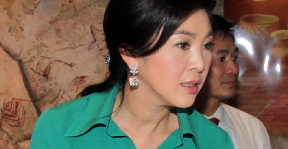 นายกฯถอดสูทคุยรณรงค์ประหยัดไฟ นายกฯถอดสูทคุยรณรงค์ประหยัดไฟ