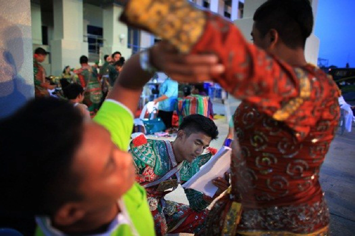 จุดโฟกัส:เวทีคนโขน