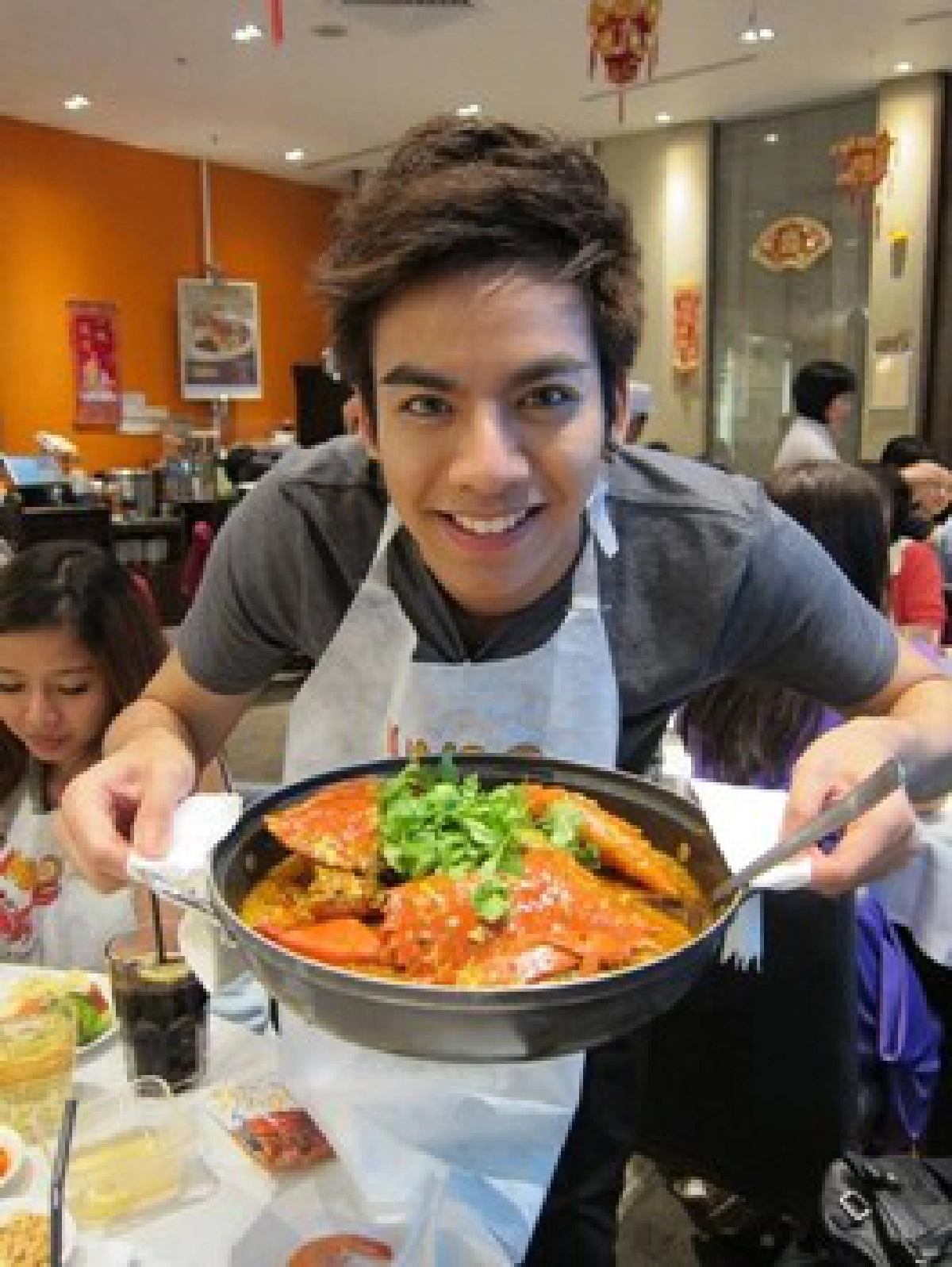 'ต้น เอเอฟ'พากิน-เที่ยว-ช็อปสิงคโปร์
'ต้น เอเอฟ'พากิน-เที่ยว-ช็อปสิงคโปร์