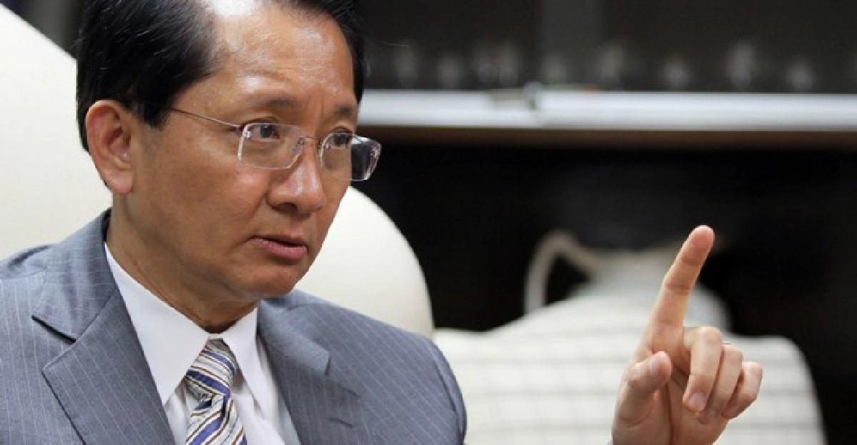 'ธีระชัย'อัดเละ!กู้เงิน2.2ล้านล้าน 'ธีระชัย'อัดเละ!กู้เงิน2.2ล้านล้าน