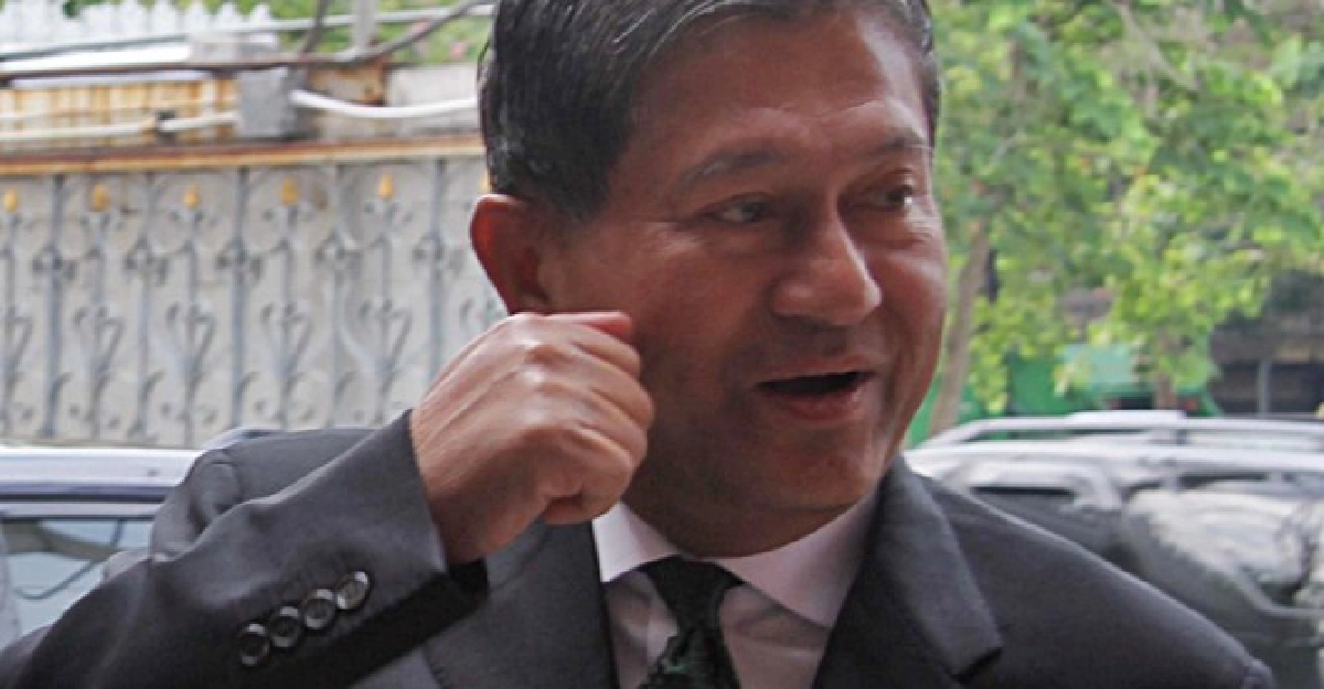 'เฉลิม'ล่องหนเบี้ยวประชุมที่ทำเนียบ 'เฉลิม'ล่องหนเบี้ยวประชุมที่ทำเนียบ