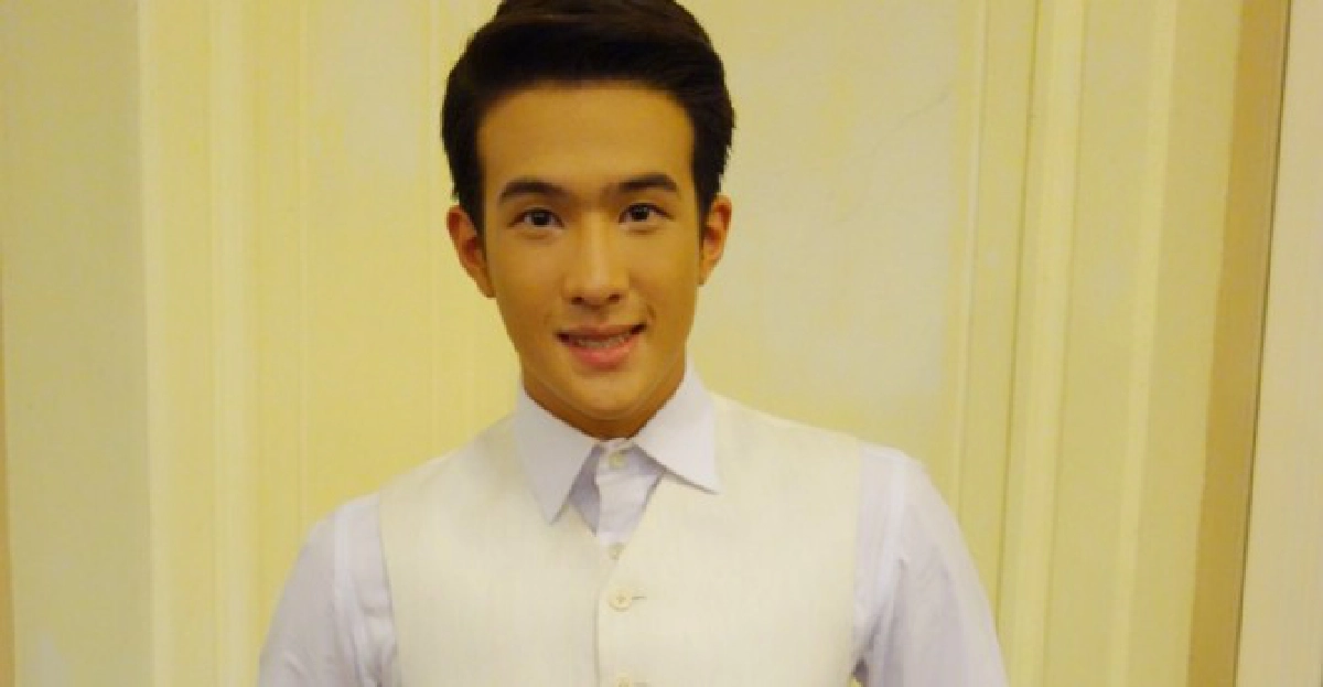 'เจมส์'โต้'เอ'จับชุบตัวสวมรอยเป็นลูกครึ่งเก๊ 'เจมส์'โต้'เอ'จับชุบตัวสวมรอยเป็นลูกครึ่งเก๊