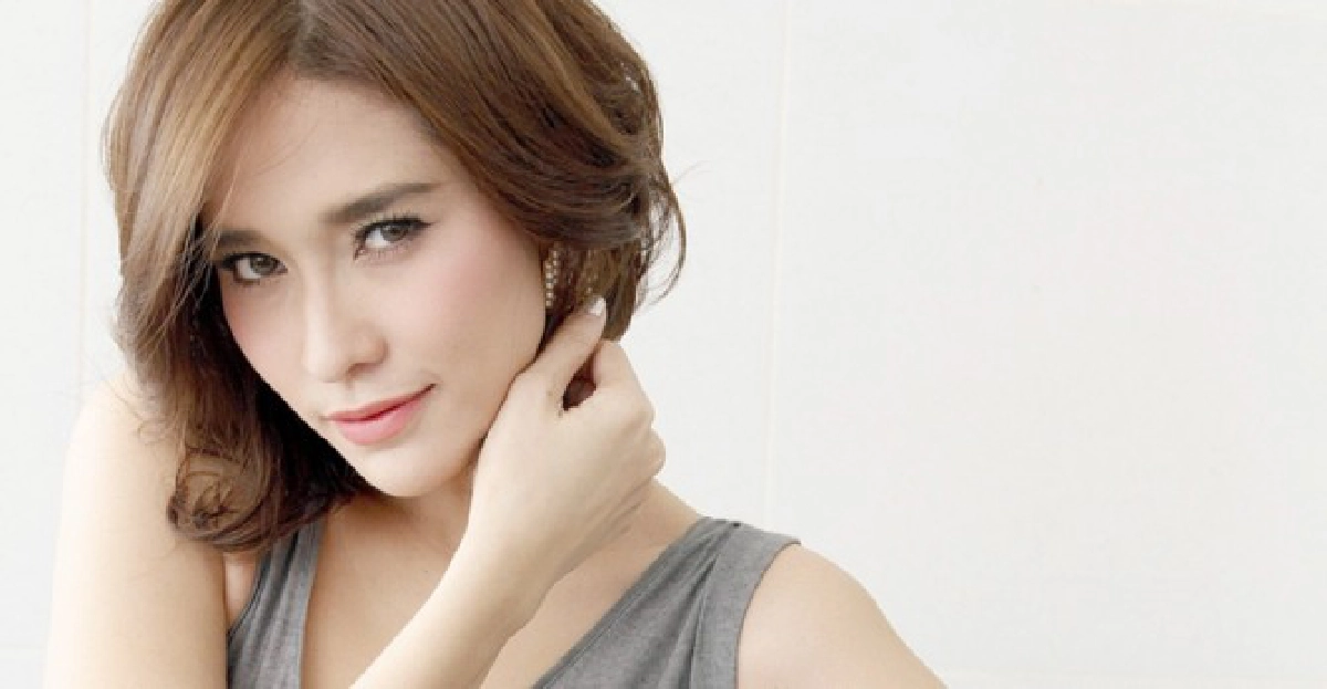'พลอย'ปรี๊ดโดนลอบกัด 'พลอย'ปรี๊ดโดนลอบกัด