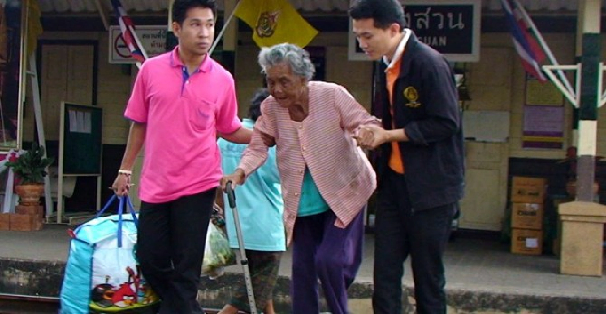 ลูกในไส้นำแม่วัย85ปีทิ้งสถานีรถไฟ ลูกในไส้นำแม่วัย85ปีทิ้งสถานีรถไฟ
