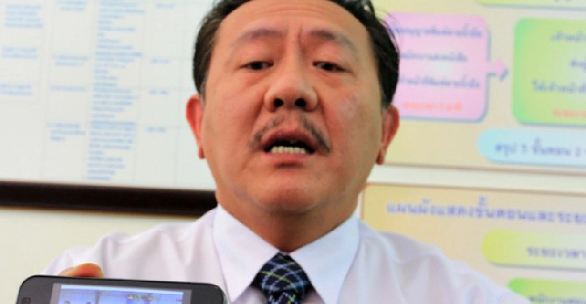 'ชูวิทย์'พาลูกชายแจ้งความถูกปล้นทรัพย์ 'ชูวิทย์'พาลูกชายแจ้งความถูกปล้นทรัพย์
