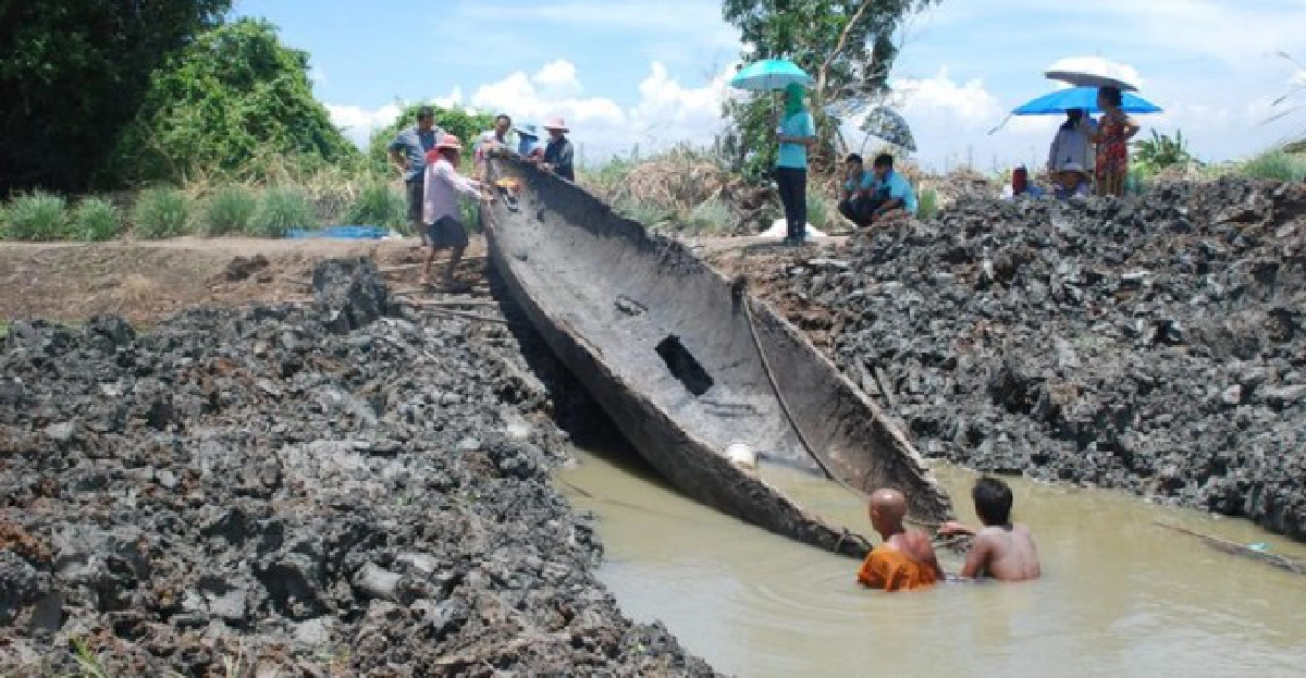 ฮือฮา!ซากเรือไม้ตะเคียนทองอายุกว่า100ปี ฮือฮา!ซากเรือไม้ตะเคียนทองอายุกว่า100ปี