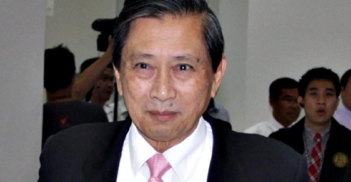 'ปลอด'นำทีม'กบอ.'แจงศาลปกครอง 'ปลอด'นำทีม'กบอ.'แจงศาลปกครอง