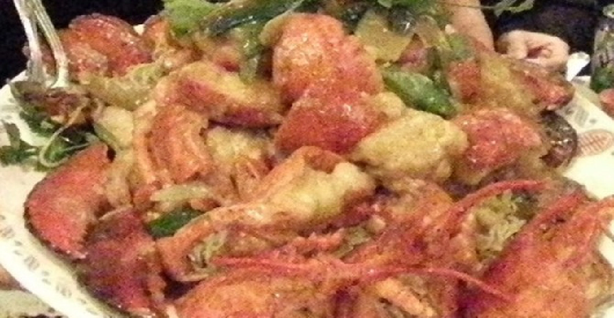 กุ้งลอบสเตอร์ผัดบะหมี่ กุ้งลอบสเตอร์ผัดบะหมี่