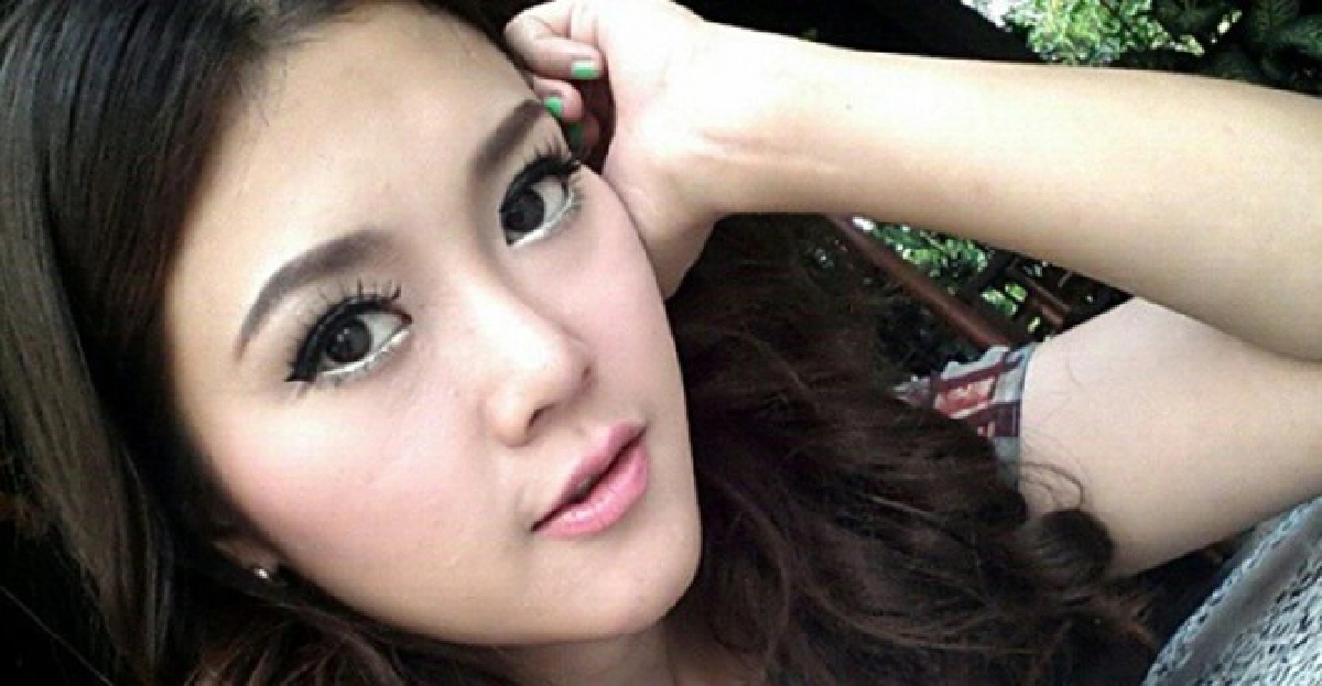 ครีมผิวขาวยี่ห้อลูกทุ่งอ้อนแฟนคลับบนสื่อออนไลน์
