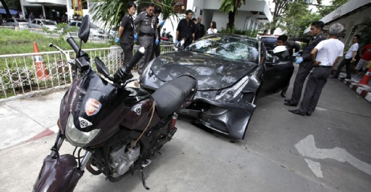 เลื่อนสั่งคดี'ลูกกระทิงแดง'ชนตร.ดับ