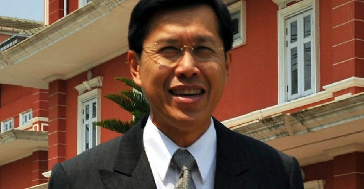 'พงศ์เทพ'แจงยุบโรงเรียนขนาดเล็ก 'พงศ์เทพ'แจงยุบโรงเรียนขนาดเล็ก