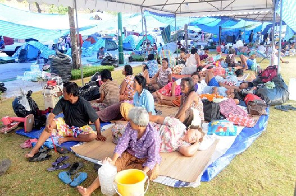 'กทม.'ขู่เอาผิด'ม็อบสนามหลวง'บุกรุก!