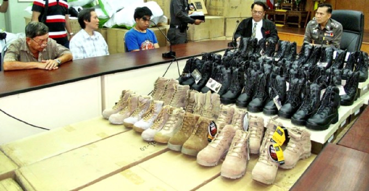 จับ!สินค้า'5.11 tactical'ปลอมค่า15ล. จับ!สินค้า'5.11 tactical'ปลอมค่า15ล.