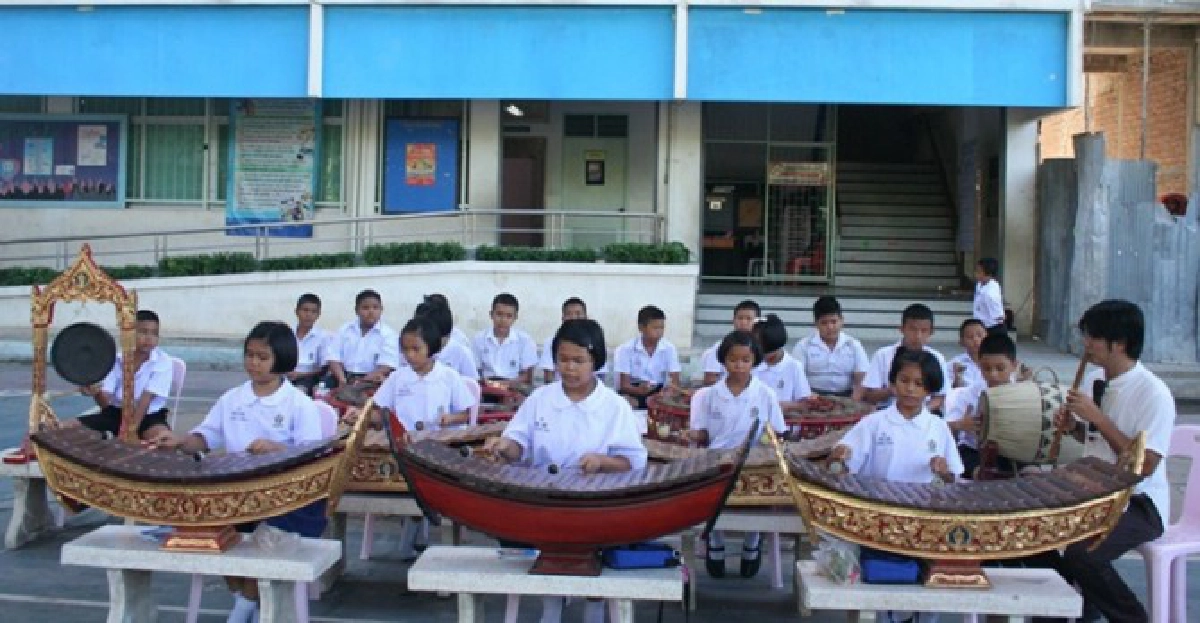 โลกเปลี่ยนไปดนตรีไทยก็เปลี่ยนแปลง28 โลกเปลี่ยนไปดนตรีไทยก็เปลี่ยนแปลง28