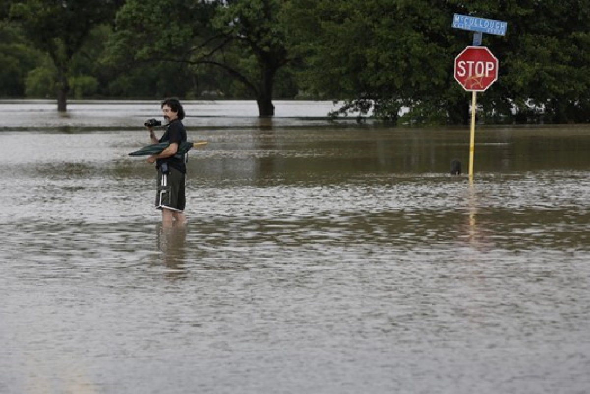 ฝนถล่ม!น้ำท่วม'สหรัฐ'ดับ1 ฝนถล่ม!น้ำท่วม'สหรัฐ'ดับ1