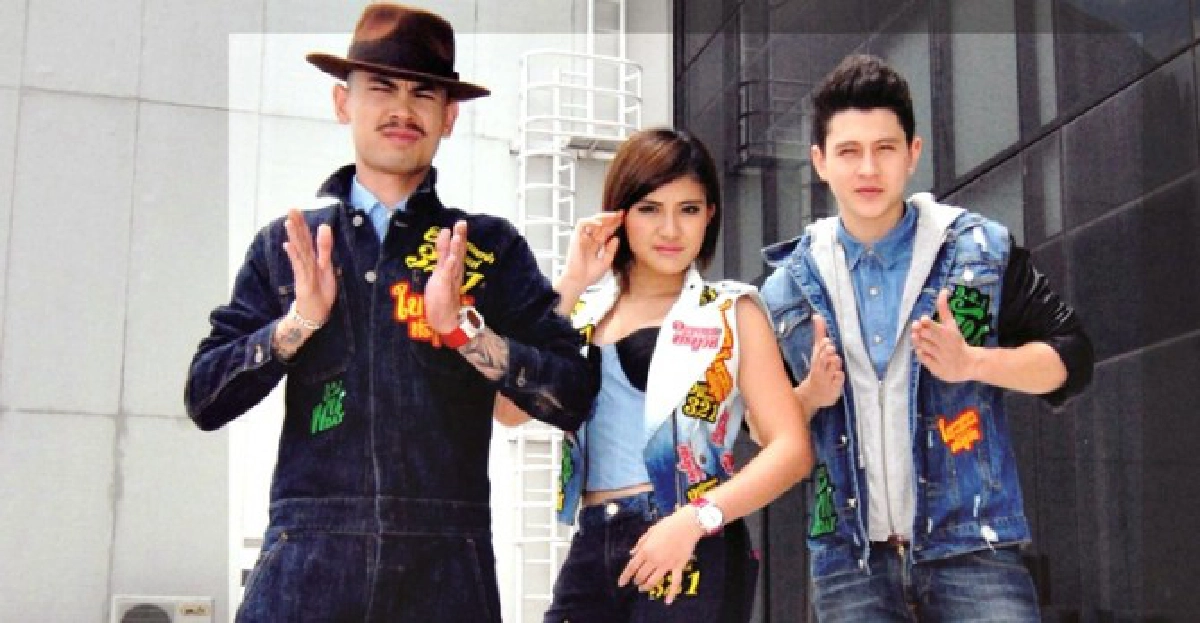 'รักต้องเปิด(แน่นอก)' ฟีเวอร์!!! 'รักต้องเปิด(แน่นอก)' ฟีเวอร์!!!