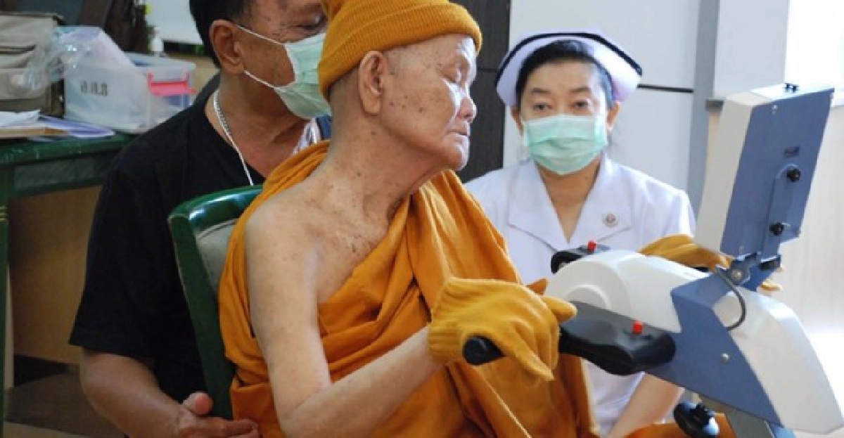 'หลวงพ่อคูณ'อาการดีขึ้นทุกระบบ 'หลวงพ่อคูณ'อาการดีขึ้นทุกระบบ