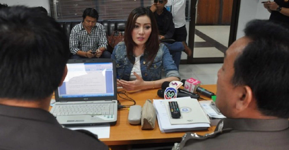 ดึงแพทย์สอบคดี'หมวย-แม็กซิม' ดึงแพทย์สอบคดี'หมวย-แม็กซิม'