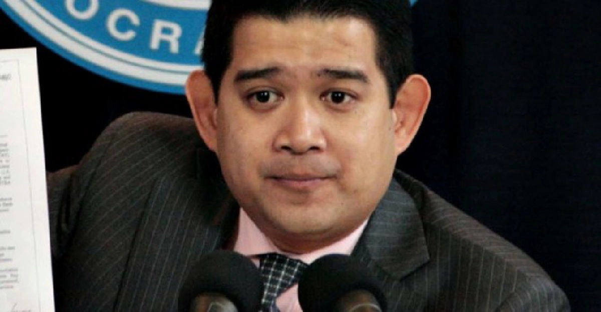 'ปชป.'ติง'ปู'ยันโครงการน้ำโปร่งใส 'ปชป.'ติง'ปู'ยันโครงการน้ำโปร่งใส