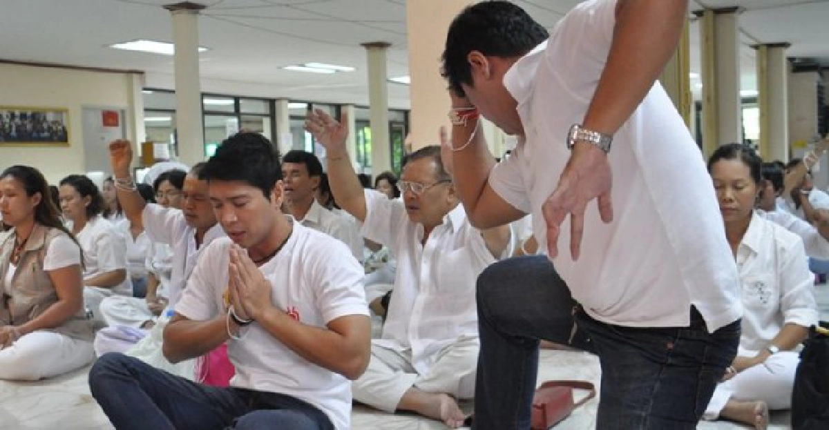 ร้อยพบพันเจอ-มิสเตอร์บางอ้อ:ความเชื่อ
ร้อยพบพันเจอ-มิสเตอร์บางอ้อ:ความเชื่อ