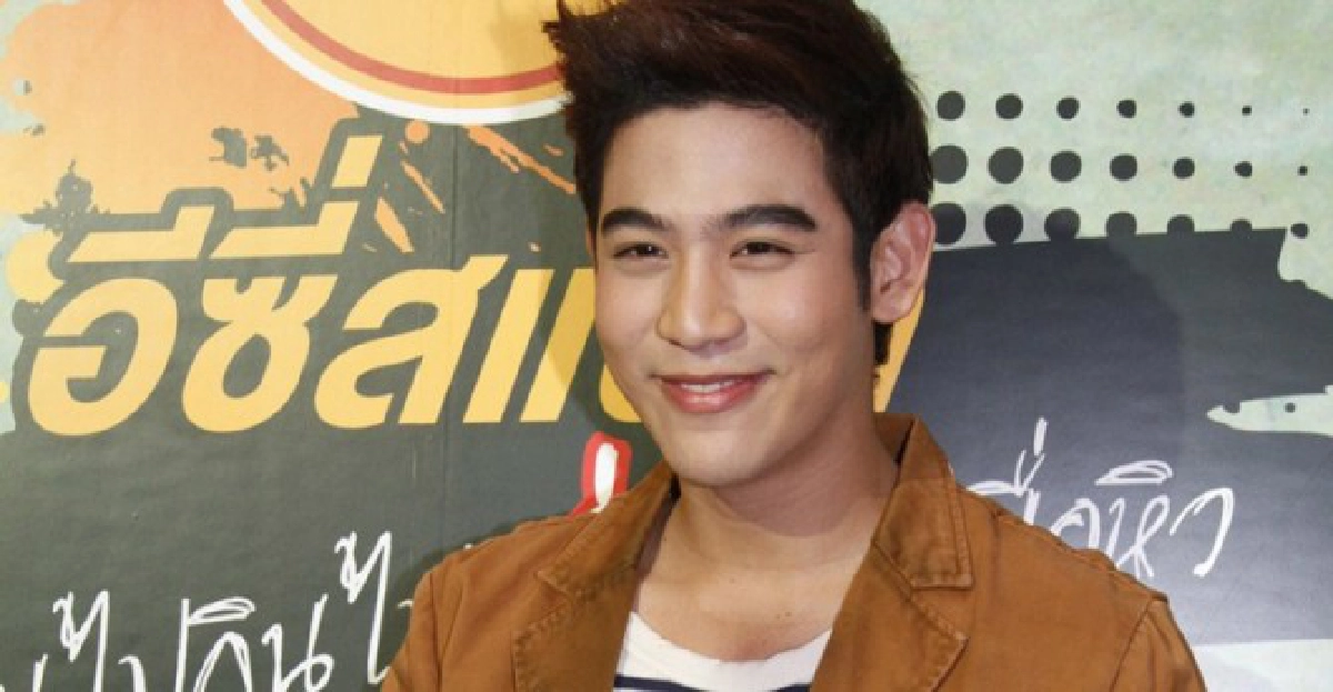'พอร์ช'เมิน'ปู'ไม่ยอมถ่ายภาพคู่
'พอร์ช'เมิน'ปู'ไม่ยอมถ่ายภาพคู่