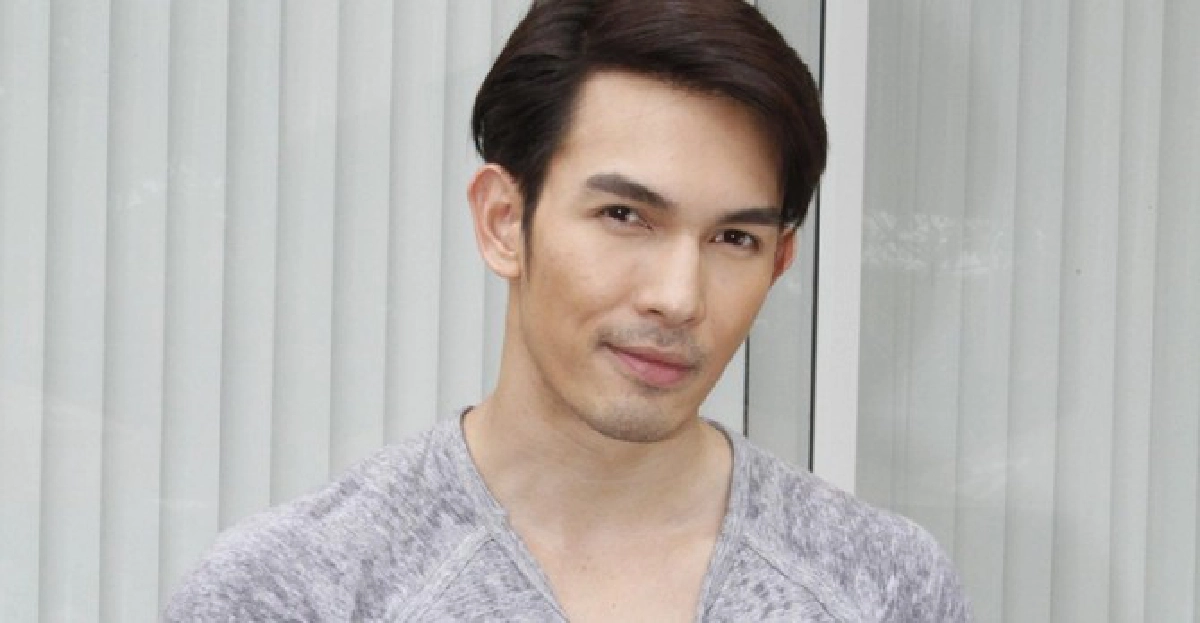 'อั้ม'ปัดควง'นัท'เข้าวัดดูฤกษ์แต่ง
'อั้ม'ปัดควง'นัท'เข้าวัดดูฤกษ์แต่ง