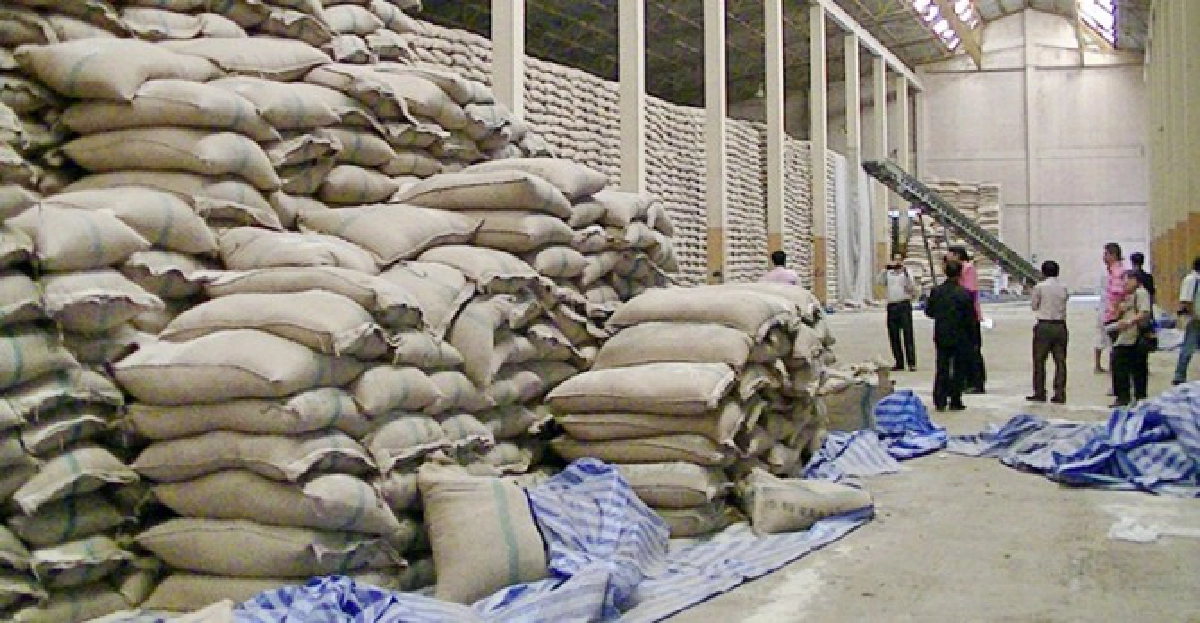 'เพชรบูรณ์'ข้าวล่องหน4,000ตัน 'เพชรบูรณ์'ข้าวล่องหน4,000ตัน