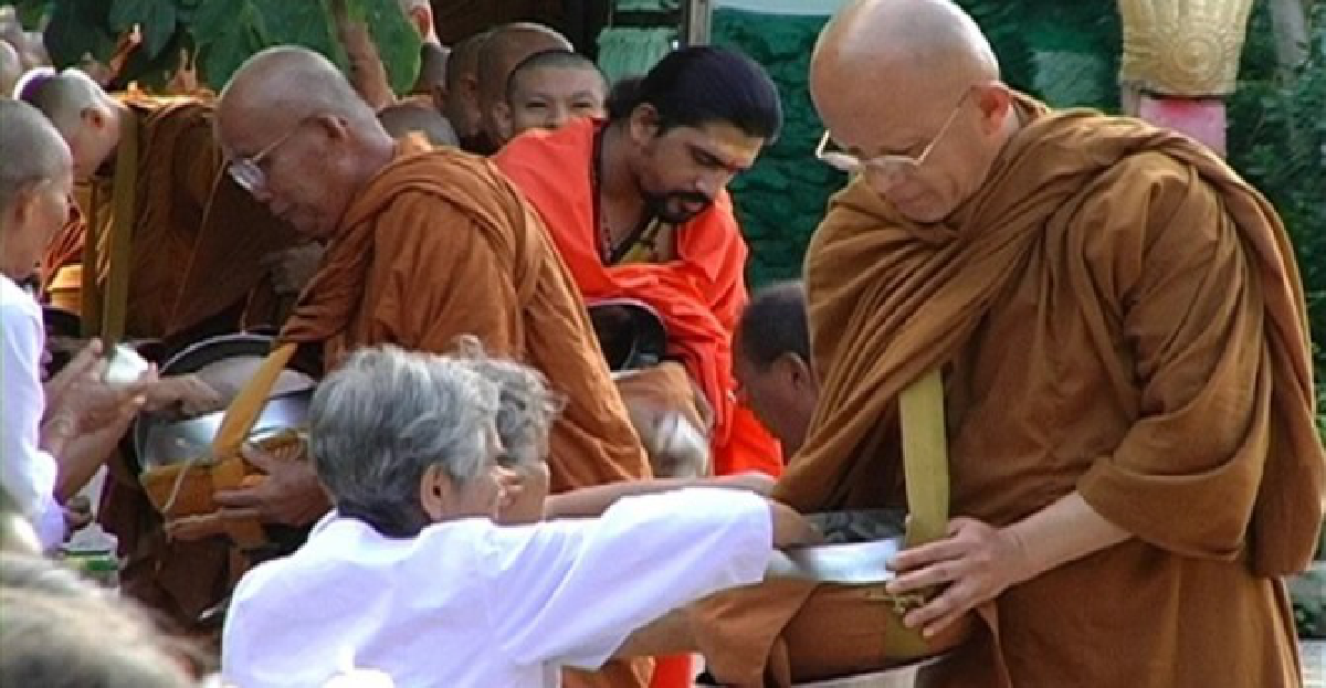 งานประจำปีญาติโยมร่วมน้อยไร้เงา'เณรคำ'