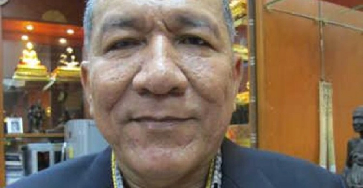 'พล.อ.ไตรรงค์ อินทรทัต'แขวนพระใหม่ๆ องค์เดียว
