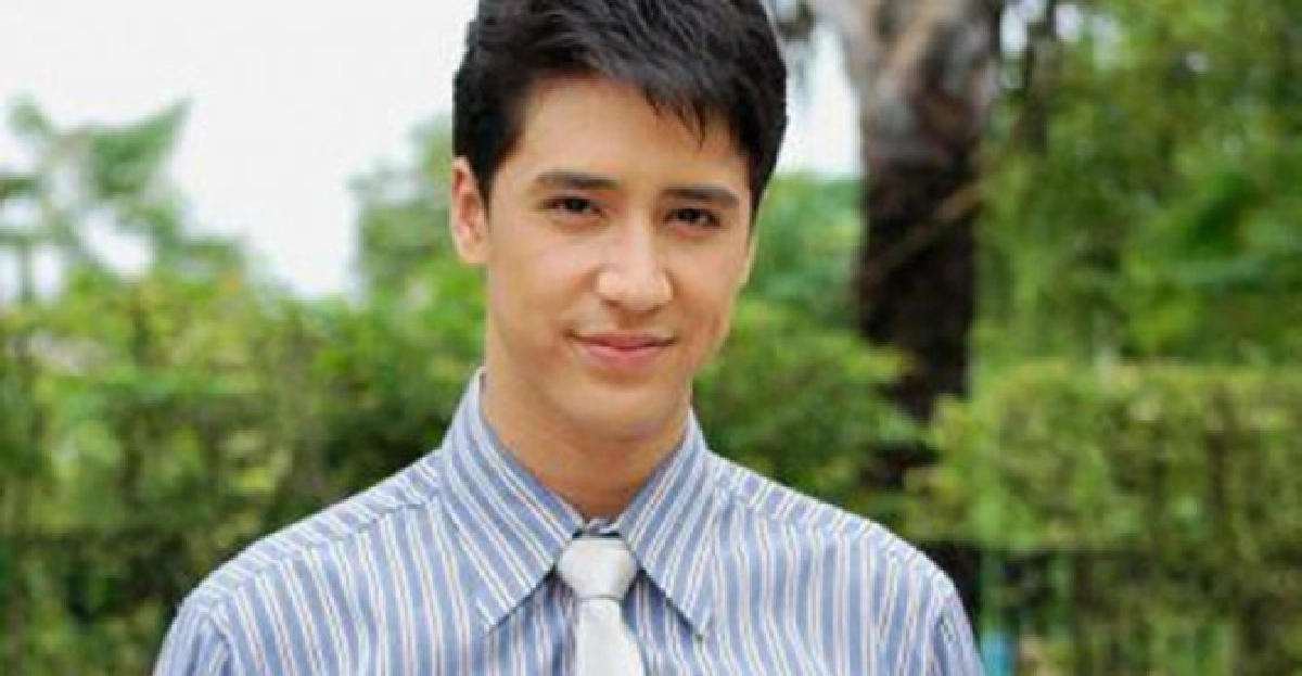 'แฟร์'ปลื้มฉายาลูกรัก'คุณแดง'
'แฟร์'ปลื้มฉายาลูกรัก'คุณแดง'