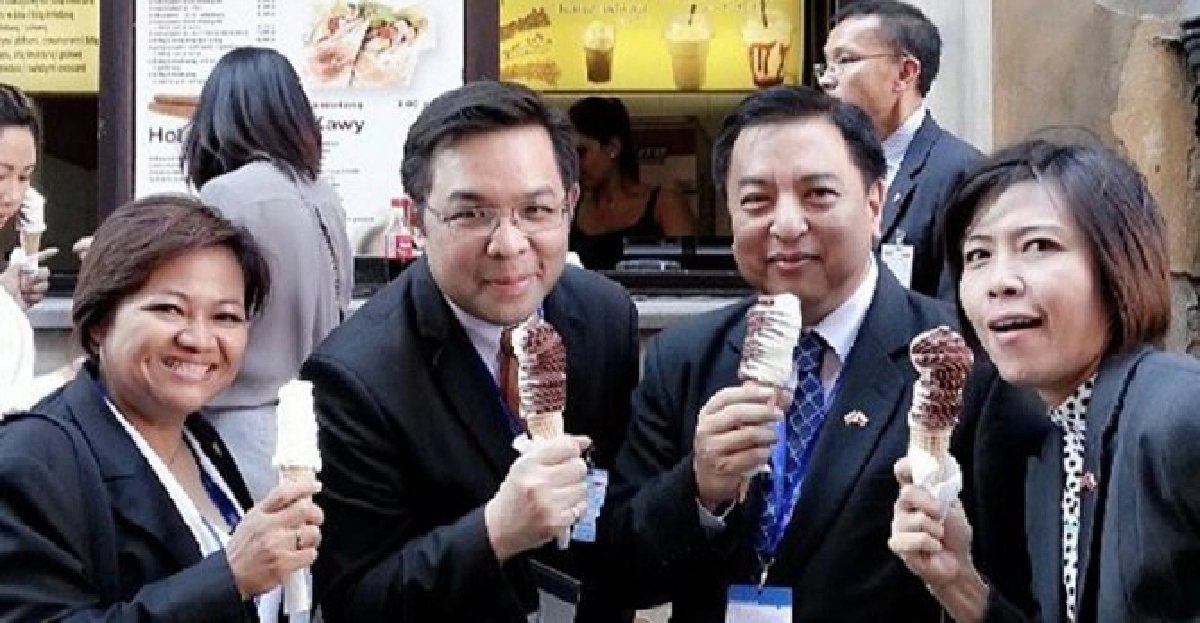 'เจ้าพ่อแก๊งไอติม'ยุคนายกฯหญิง 'เจ้าพ่อแก๊งไอติม'ยุคนายกฯหญิง