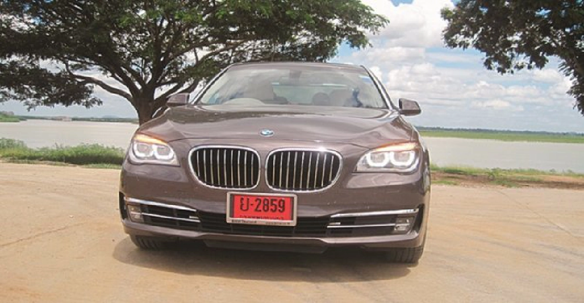 'BMW 730 Ld 'ขอจองนั่งหลัง