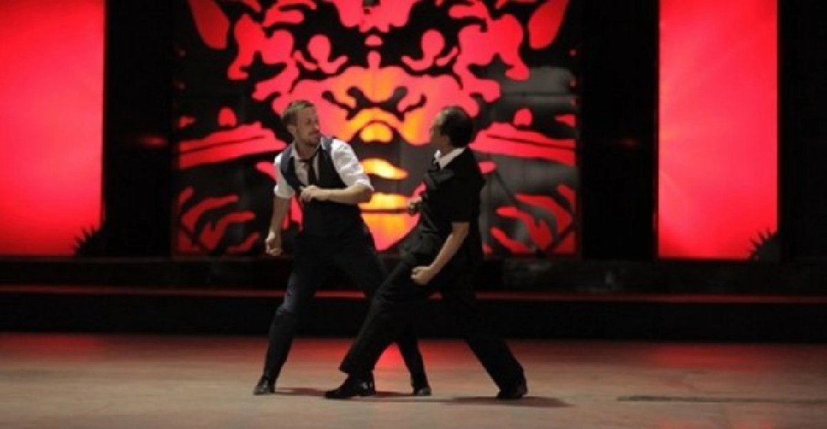 'ไรอัน'ซุ่มฝึกมวยไทยโชว์ลีลาบู๊ใน'Only God Forgives'
'ไรอัน'ซุ่มฝึกมวยไทยโชว์ลีลาบู๊ใน'Only God Forgives'