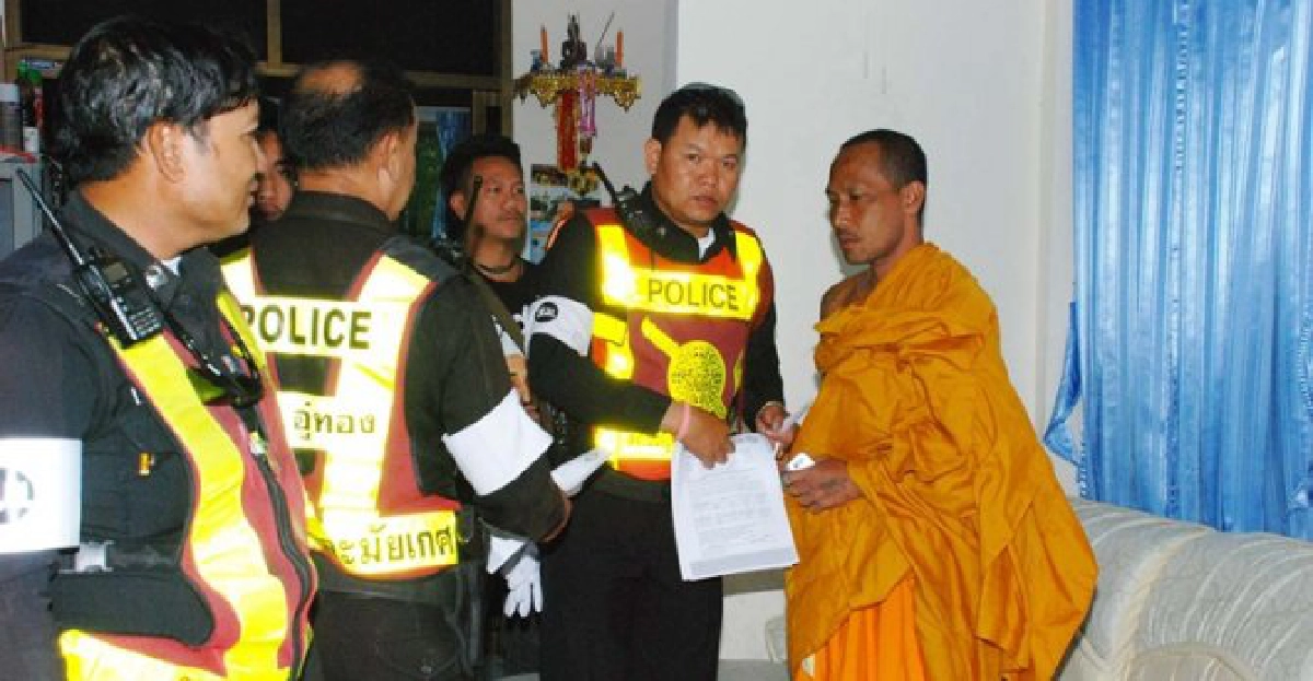 จับ!พระอ้างตัวเป็นเจ้าอาวาสเมาแล้วขับ จับ!พระอ้างตัวเป็นเจ้าอาวาสเมาแล้วขับ