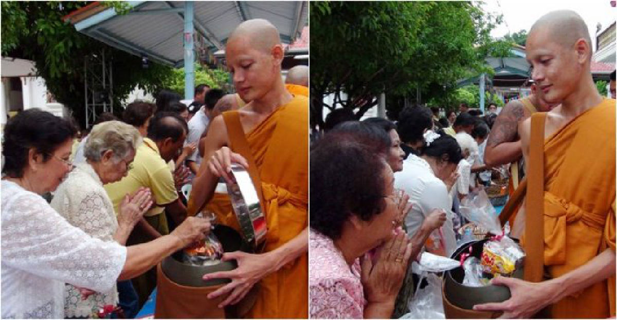 พุทธศาสนิกชนร่วมทำบุญตักบาตรวันอาสาฬหบูชา
พุทธศาสนิกชนร่วมทำบุญตักบาตรวันอาสาฬหบูชา