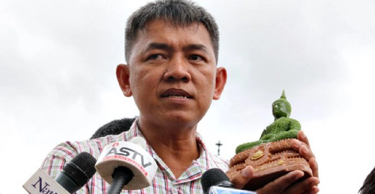 นัด'ผู้กองปูเค็ม'ร่วมชุมนุมหน้ากากขาว นัด'ผู้กองปูเค็ม'ร่วมชุมนุมหน้ากากขาว