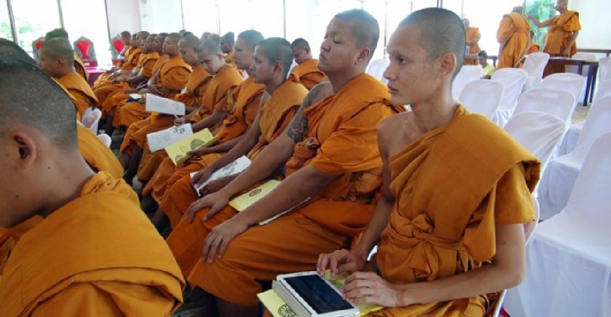 'พระแจ๊ส'รับฝึกวิปัสสนาทำให้ใจเย็นลง 'พระแจ๊ส'รับฝึกวิปัสสนาทำให้ใจเย็นลง