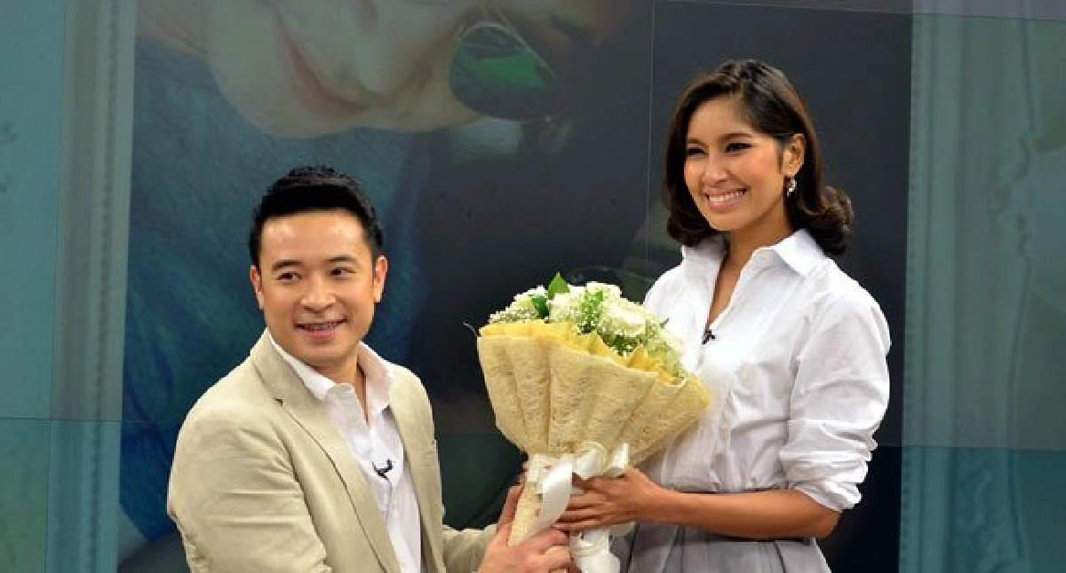 'เบนซ์-มิค'ประกาศแต่ง8พย.นี้
'เบนซ์-มิค'ประกาศแต่ง8พย.นี้