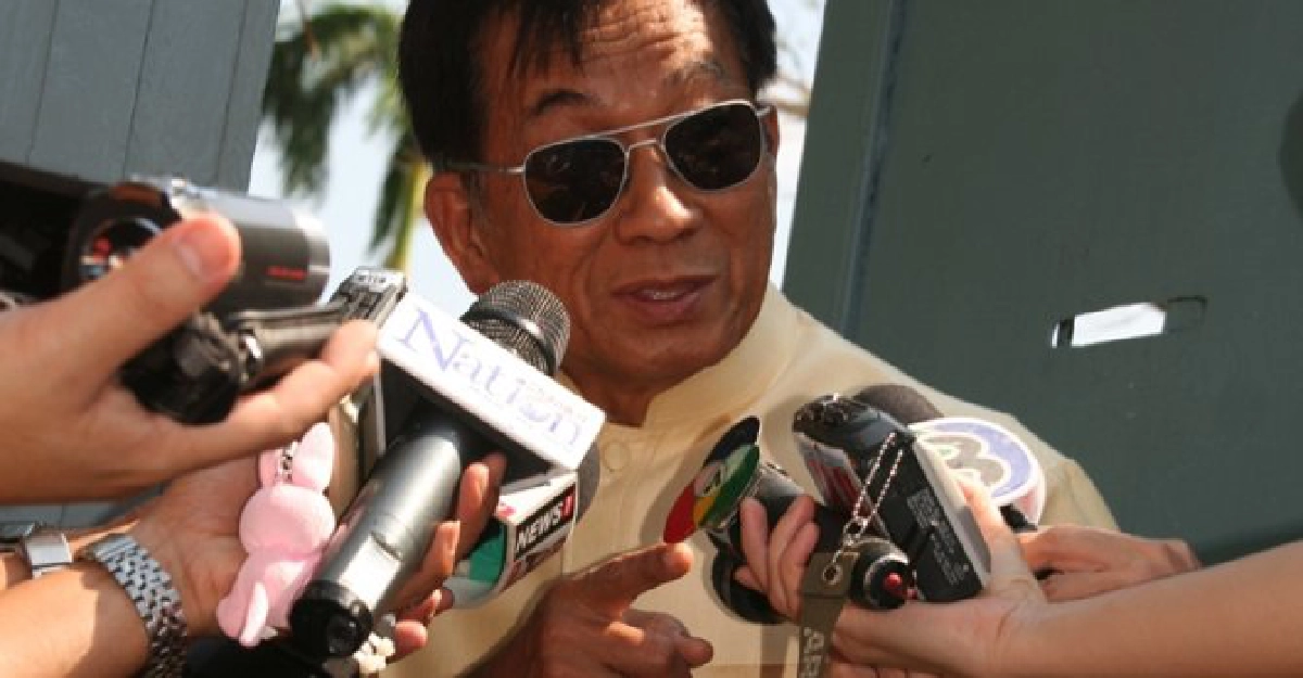 ปาระเบิดบ้าน'พะจุณณ์ ตามประทีป' ปาระเบิดบ้าน'พะจุณณ์ ตามประทีป'