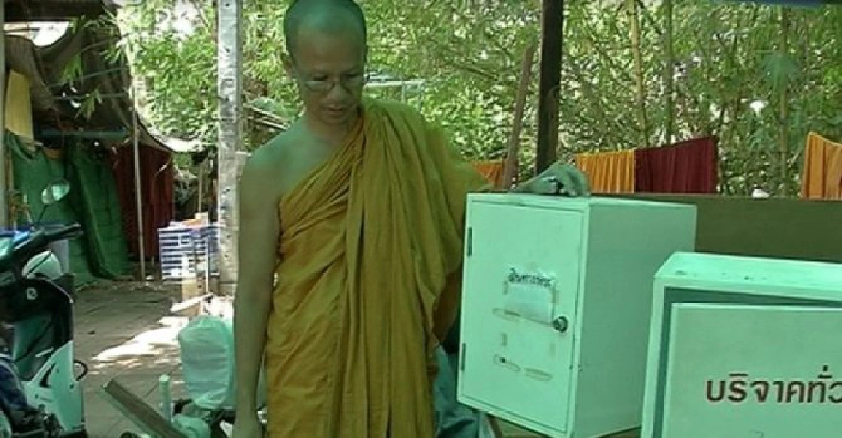พระวัดจากแดง...วอนตร.ล่าโจรงัดตู้บริจาค