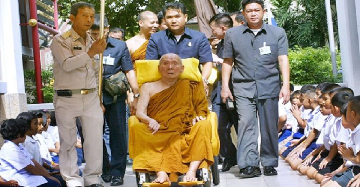 'สังฆราช'ถวายพระพร'ราชินี'12สิงหาฯ 'สังฆราช'ถวายพระพร'ราชินี'12สิงหาฯ