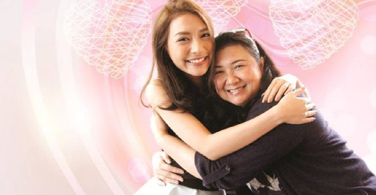 ร้อยใจสายใยรักพันผูกจาก'แม่ปู'สู่'ลูกมิว'
ร้อยใจสายใยรักพันผูกจาก'แม่ปู'สู่'ลูกมิว'