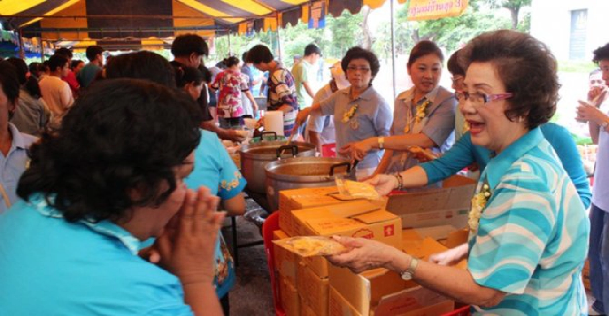 ปชช.กว่า77%อยากขอคนไทยรักกันในวันแม่
ปชช.กว่า77%อยากขอคนไทยรักกันในวันแม่